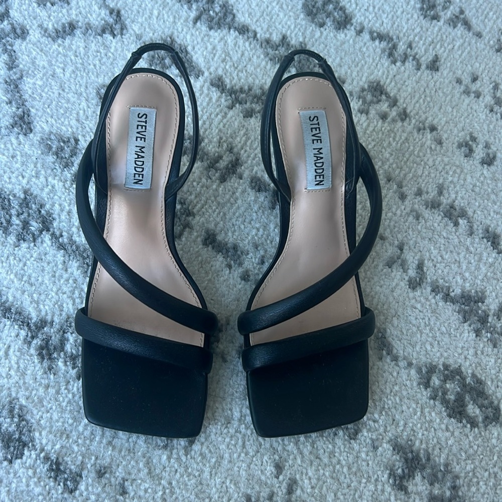 Steve Madden black heels